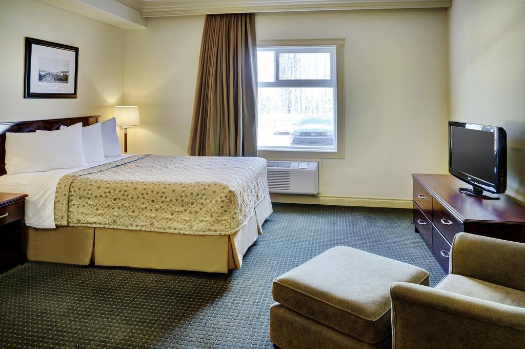 Chateau Nova Hotel 포트맥머리 객실 사진