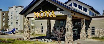 Chateau Nova Hotel 포트맥머리 외부 사진